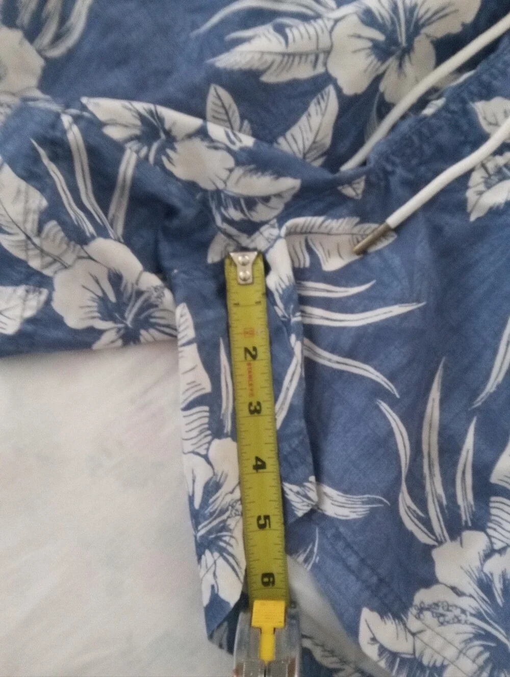 American Eagle Outfitters Blue and White Floral Swim Trunks